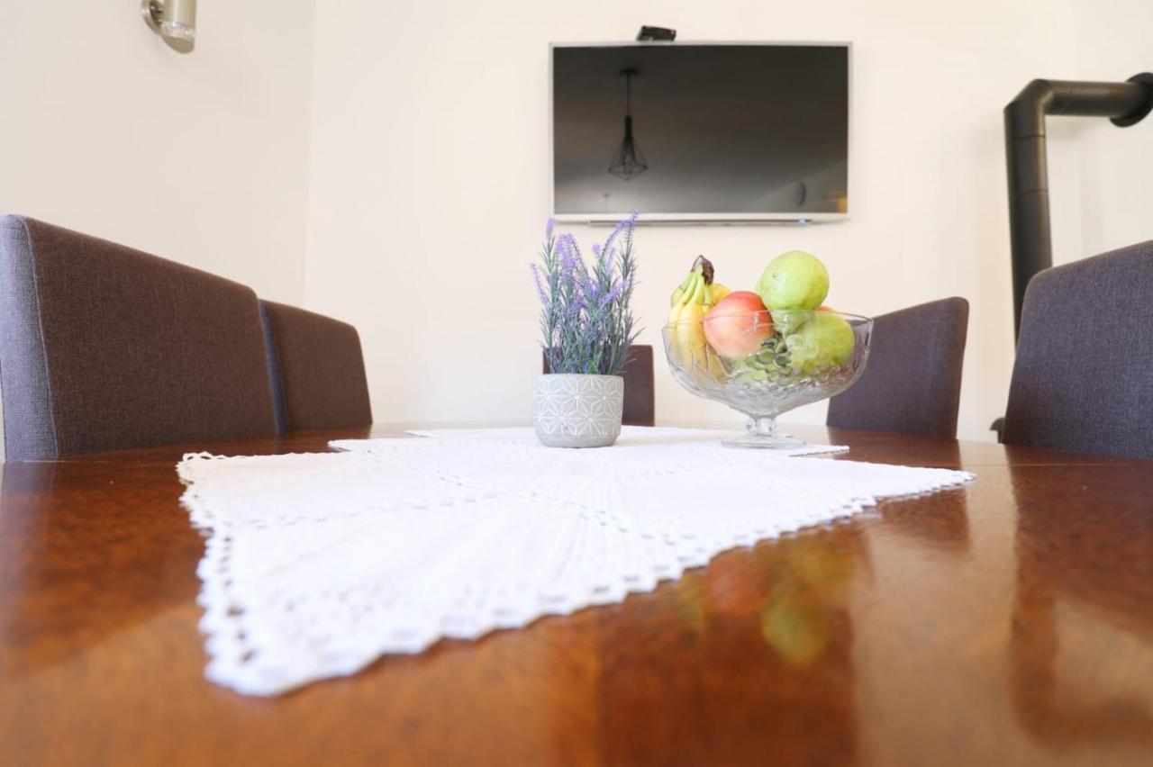 Apartman Teo &Tena Otočac Eksteriør bilde