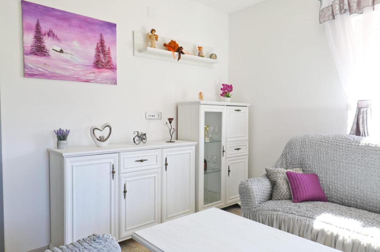 Apartman Teo &Tena Otočac Eksteriør bilde