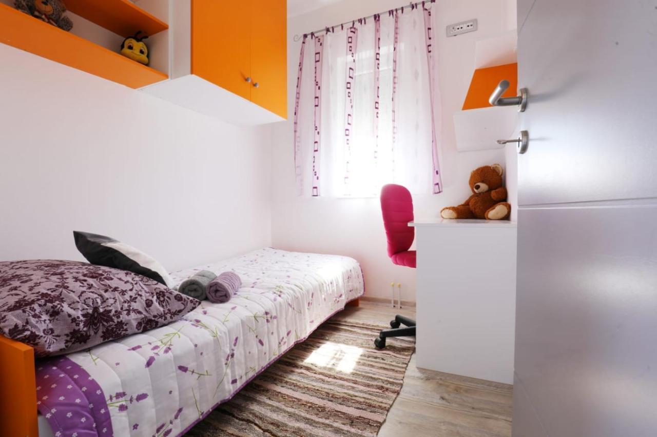 Apartman Teo &Tena Otočac Eksteriør bilde