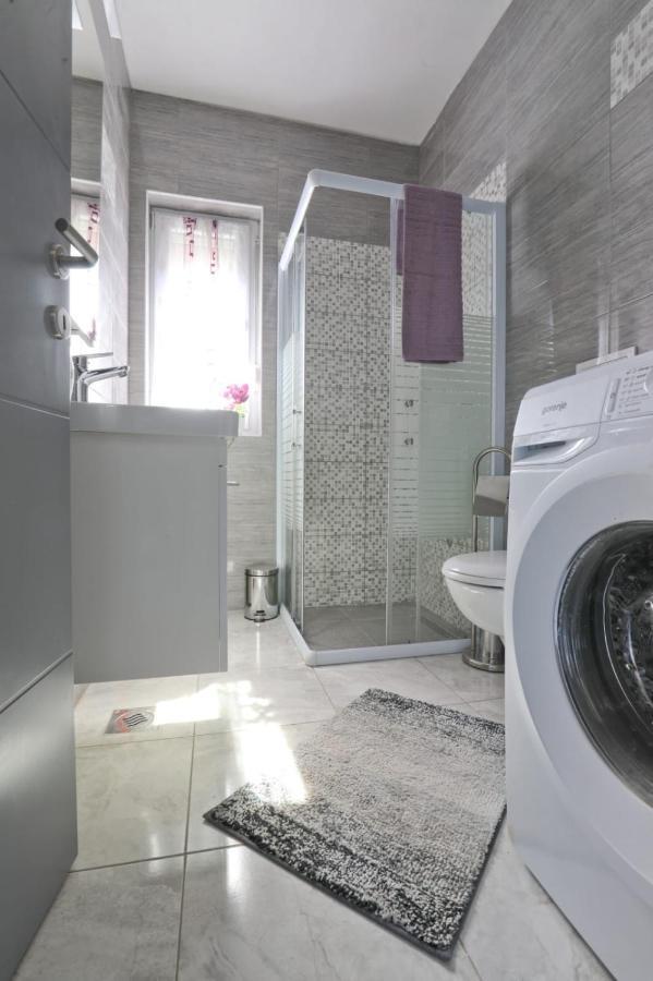 Apartman Teo &Tena Otočac Eksteriør bilde