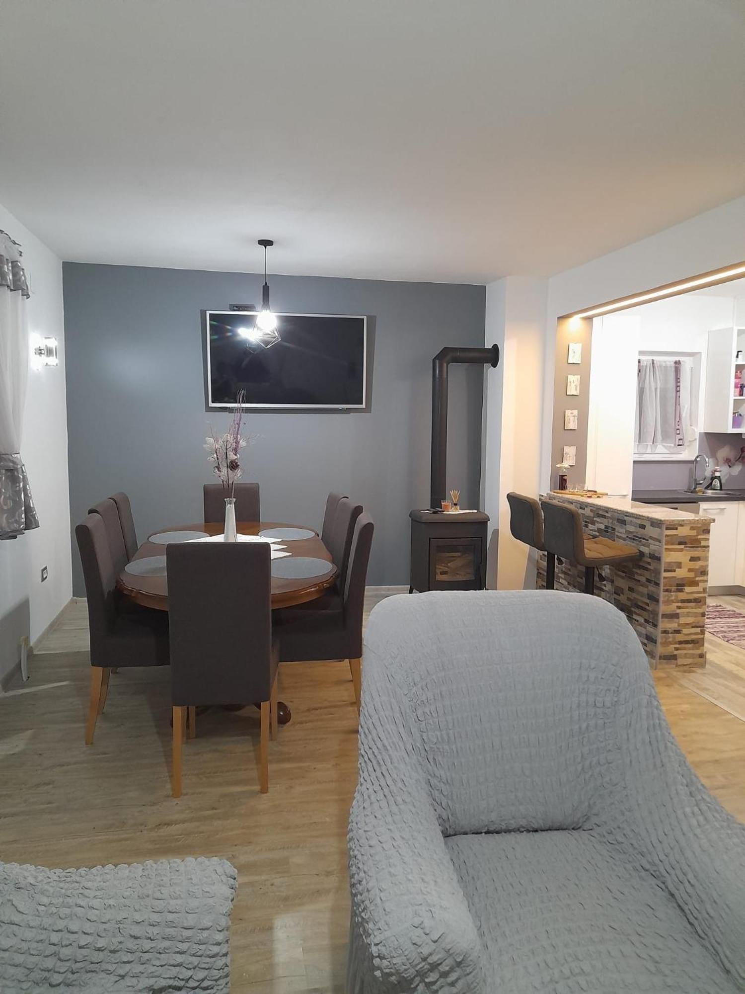 Apartman Teo &Tena Otočac Eksteriør bilde